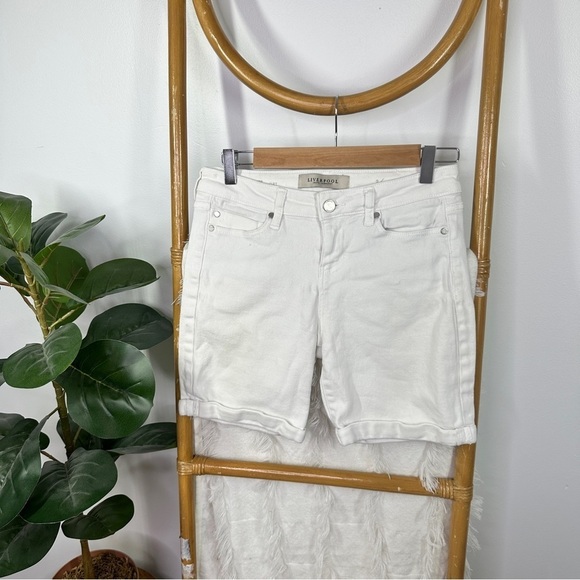 Liverpool White The Walking Short sz 2/26 - Picture 1 of 4